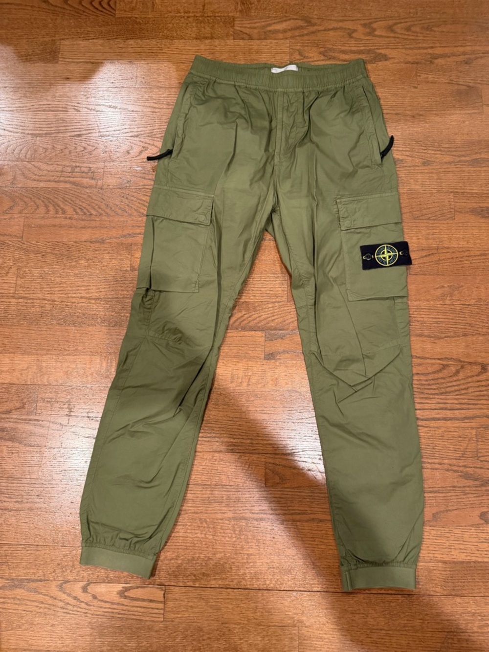 Stone Island Cargo Pants in Black, Navy, and Olive Green - Picture 10 of 13
